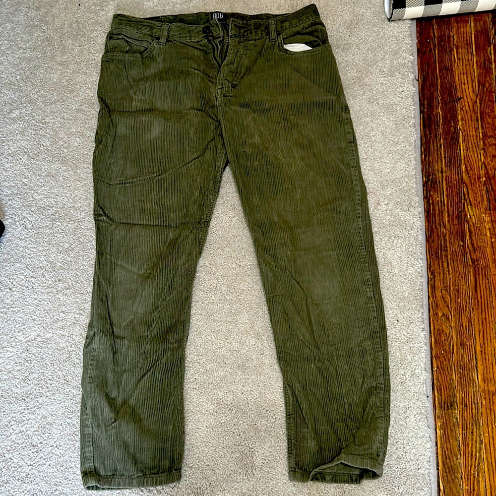 Dad pants, corduroy green from urban outfitters